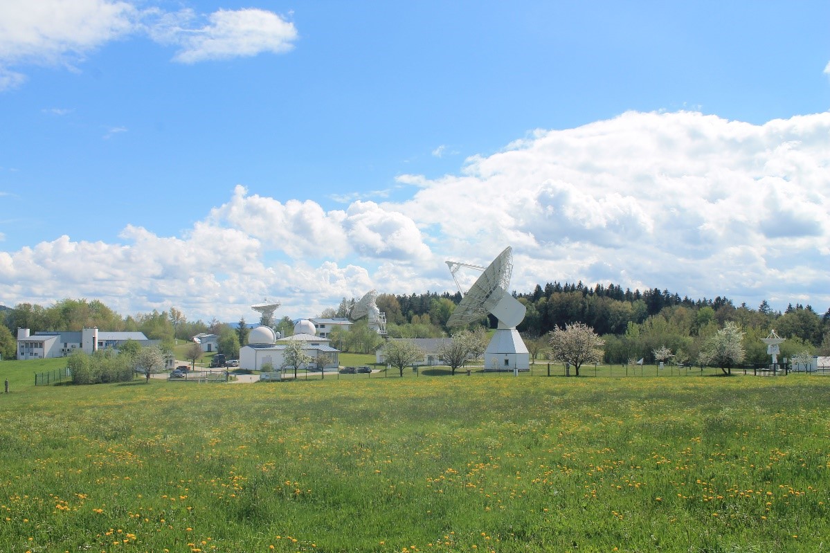 Abbildung zeigt das Geodätische Observatorium Wettzell