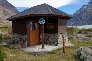 Das Bild zeigt die Beoachtungshütte für Absolutschweremessungen im Nationalpark Los Glaciares