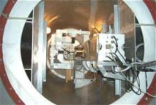 Bild zeigt den Blick zum Feed des Reflektors Bild zeigt den Blick zum Feed des Reflektors