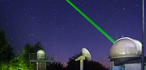 Bild zeigt das Wettzell Laser Ranging System (WLRS) (verweist auf: Wettzell Laser Ranging System)
