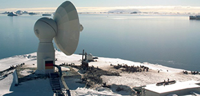 verweist auf: Radioteleskop O'Higgins Bild zeigt das Radioteleskop O'Higgins (verweist auf: Radioteleskop O'Higgins)