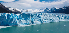 Bild zeigt die Gletscherzunge des Perito Moreno Gletschers (verweist auf: Gravimetrische Bestimmung der Reaktion der festen Erde auf Eismassenänderungen in Süd-Patagonien)